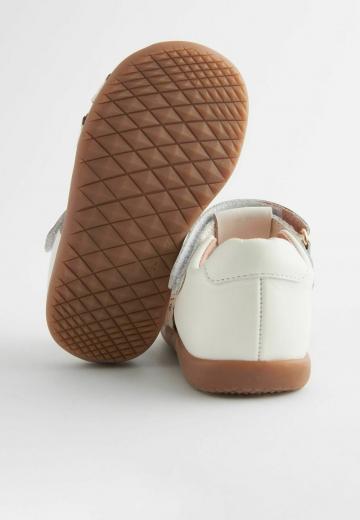 Детская обувь