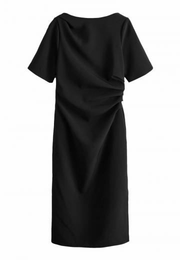 Платье футляр