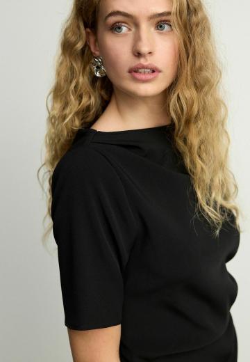 Платье футляр