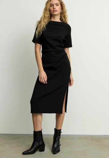 Платье футляр