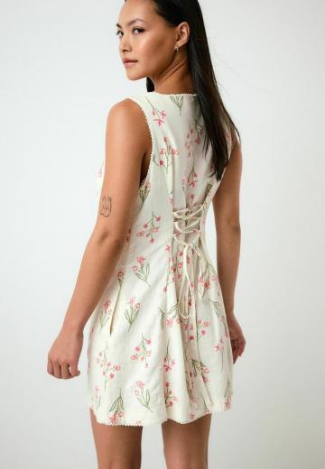 Короткое платье