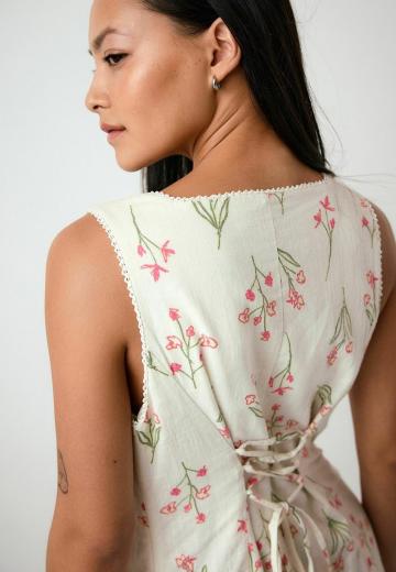 Короткое платье