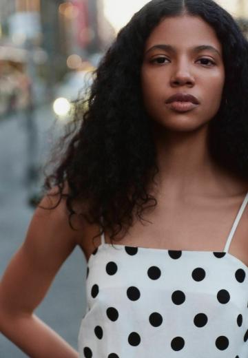 Платье без бретелек