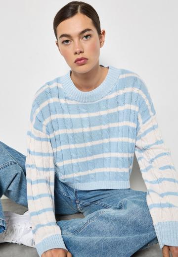 Пуловер в полоску