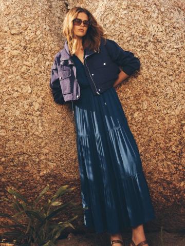 Куртка с накладнымит карманами