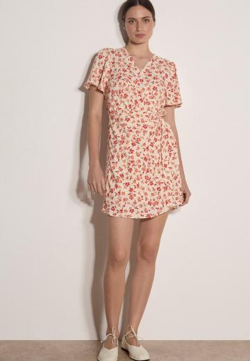 Короткое платье