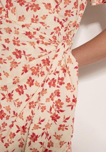 Короткое платье