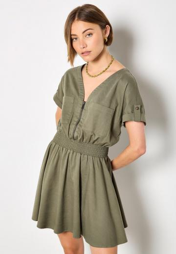 Короткое платье