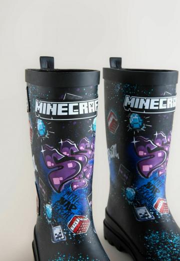 Резиновые сапоги