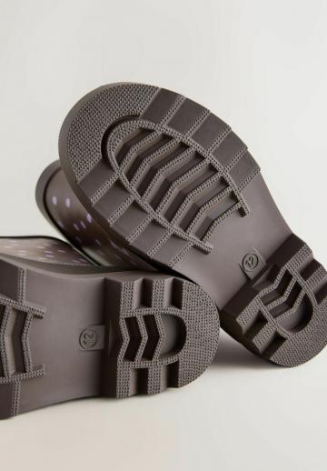 Резиновые сапоги