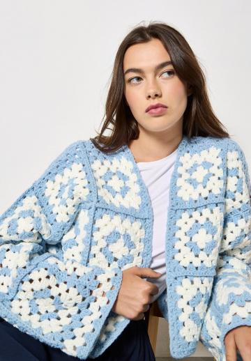 Жаккардовая вязаная кофта