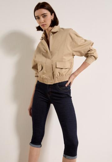 Короткие джинсы