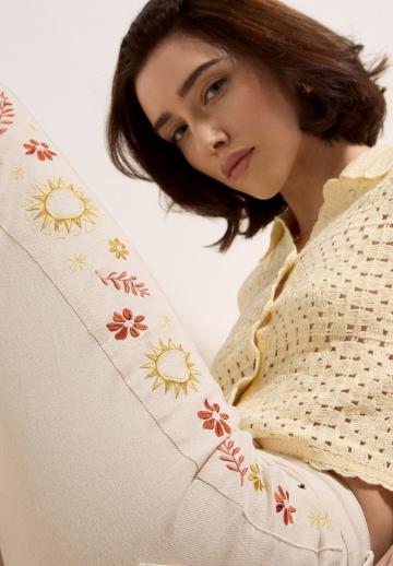 Клешеные джинсы