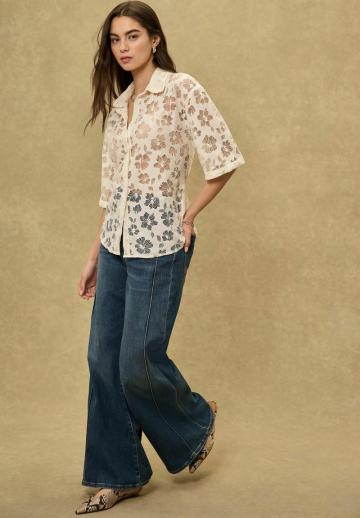 Кружевная блузка