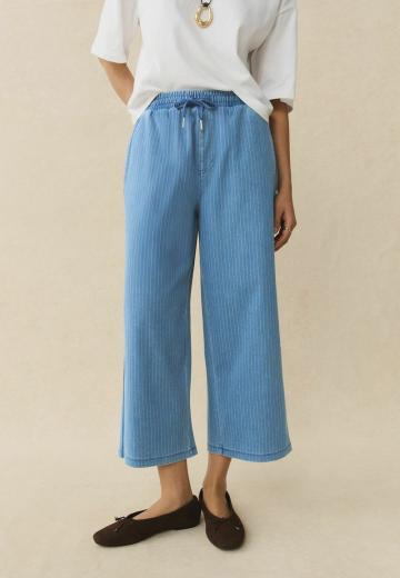 Короткие джинсы