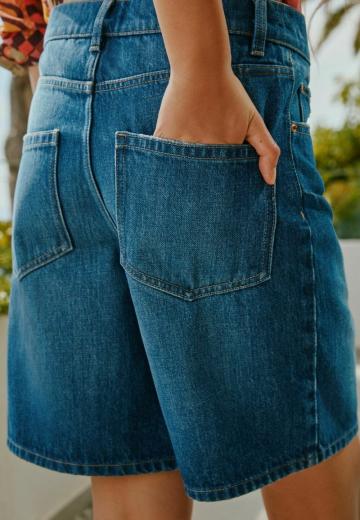 Джинсовые шорты