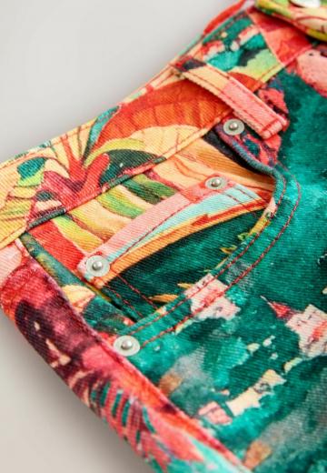 Джинсовые шорты