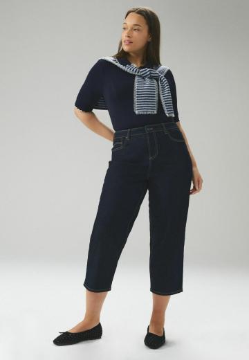 Короткие джинсы