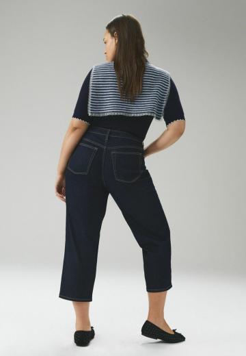 Короткие джинсы