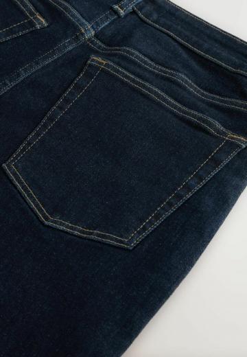 Короткие джинсы