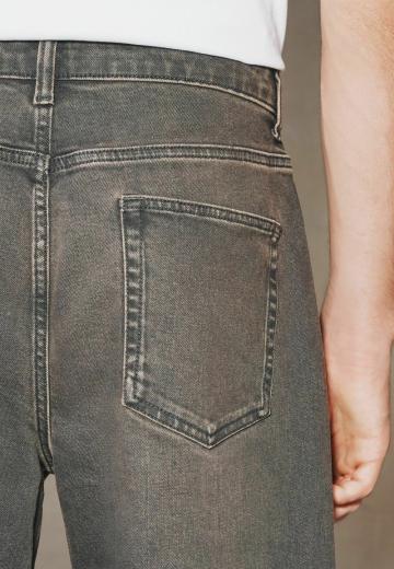 Прямые джинсы