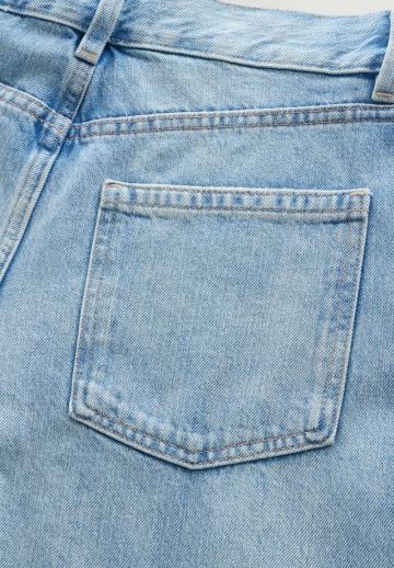 Короткие джинсы