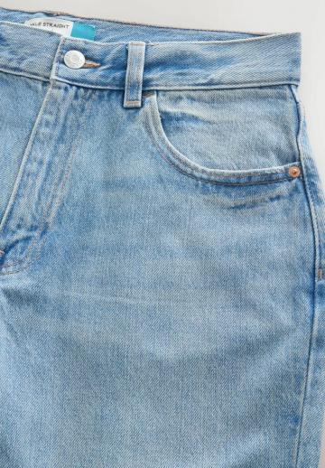 Короткие джинсы