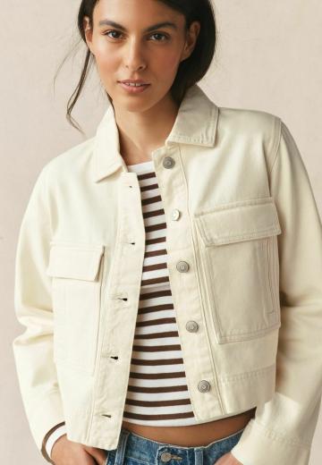 Куртка с накладнымит карманами