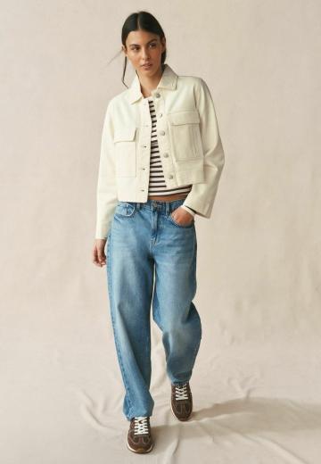 Куртка с накладнымит карманами