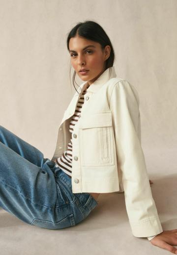 Куртка с накладнымит карманами