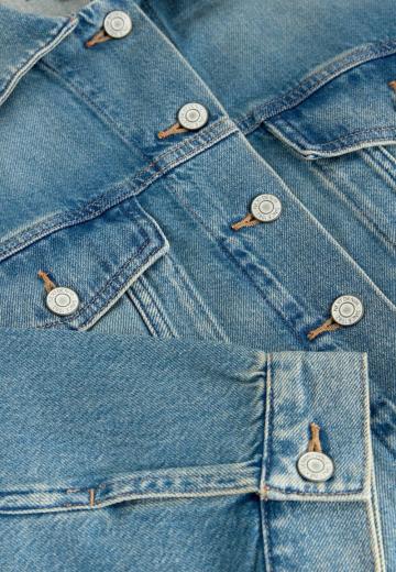 Джинсовый комбинезон