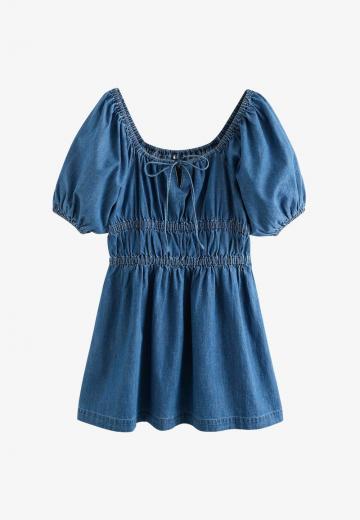 Короткое платье