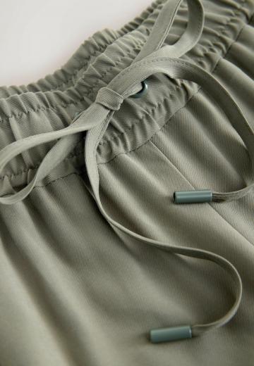 Спортивные штаны