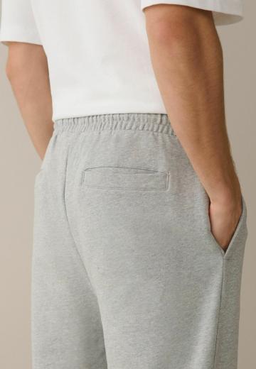 Спортивные штаны