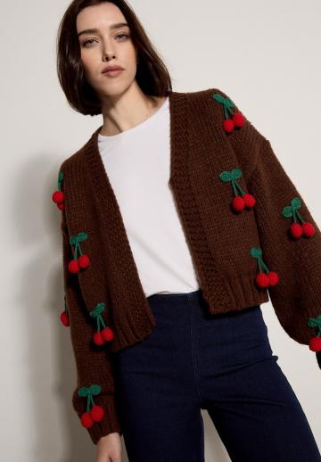 Жаккардовая вязаная кофта