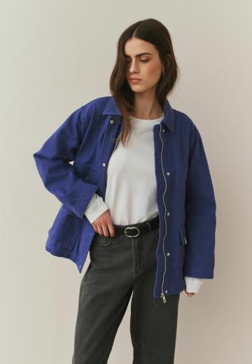 Куртка с накладнымит карманами