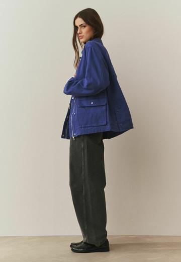 Куртка с накладнымит карманами