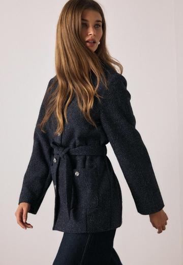 Короткое пальто