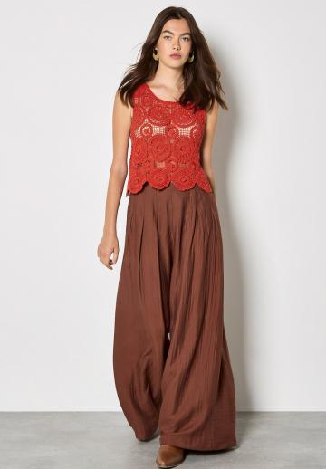 Пуловер без рукавов