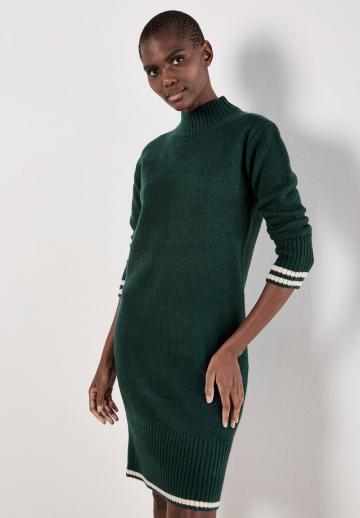 Вязаное платье