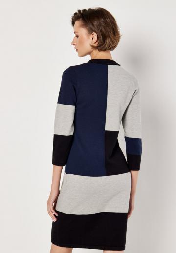 Вязаное платье