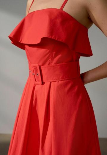 Платье без бретелек