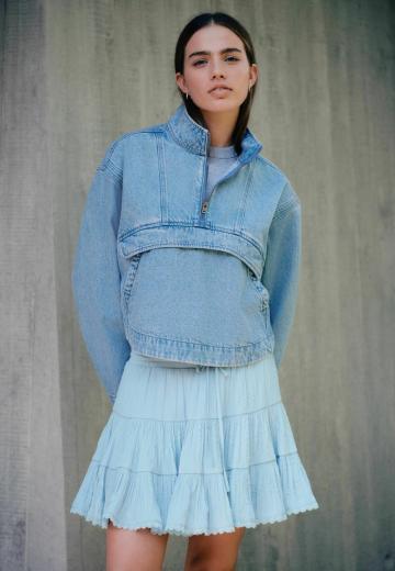 Джинсовая жилетка