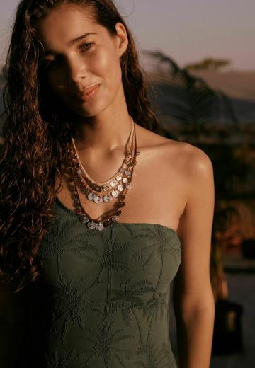 Слитный купальник