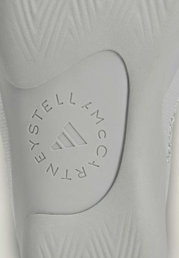 Тренировочные кроссовки