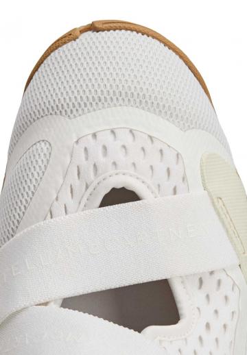 Тренировочные кроссовки