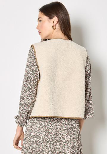 Пуховой жилет