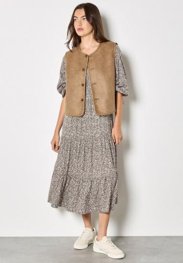 Пуховой жилет