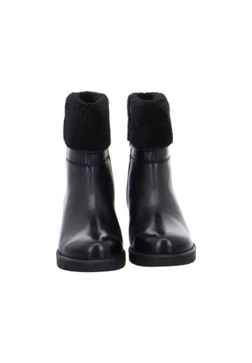 Сапожки на танкетке