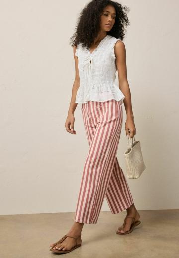 Короткие джинсы